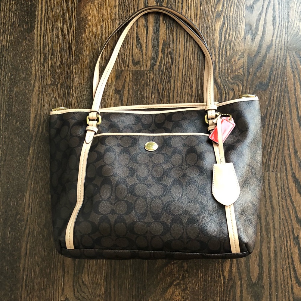 Cross grain coach tote bag